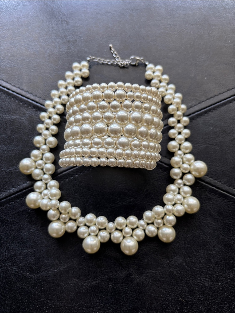 Classic Simulated Pearl Collar Necklace and Cuff Bracelet Set - Cream